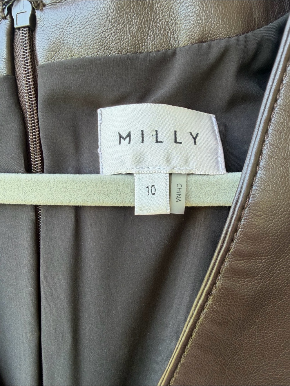 Dress Subcategory Classification - Picture 3 of 5